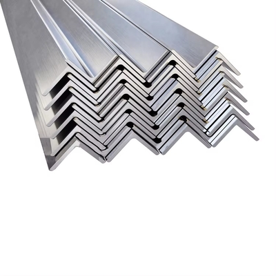 Acero de ángulo de bajo carbono para estructuras de edificios 30*3mm Tolerancia ±1% GB estándar