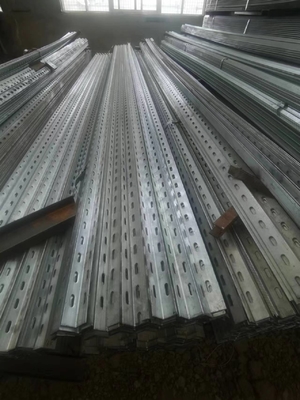 Acero inoxidable perforado con ángulo igual no aleación para la construcción de puentes