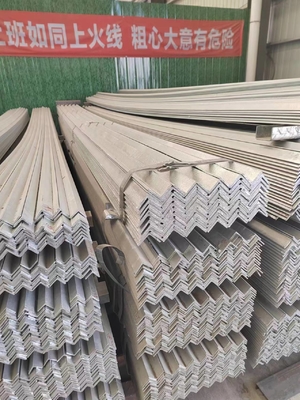 Acero de ángulo negro ASTM A36 A53 Q235 Q345 carbono igual a la forma de L barra de ángulo de acero suave para taller