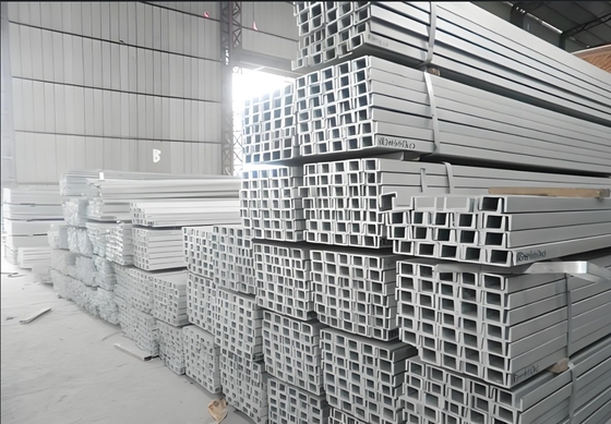 Acero estructural galvanizado laminado en caliente sin aleación en forma de canal U