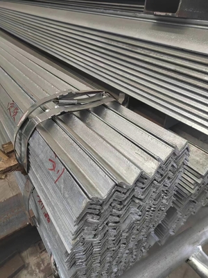 El ángulo de las estructuras de acero de carbono es igual al de las estructuras de acero.