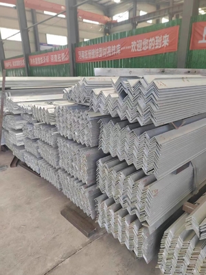 ASTM A36 A53 Q235 Q345 Acero galvanizado de ángulo igual de carbono