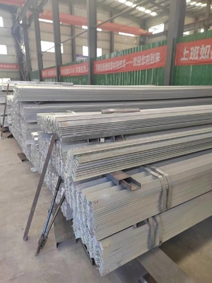 Serie Q195-Q420 de acero laminado en caliente 120*120*3 mm MS Angel con aplicaciones de perfil L
