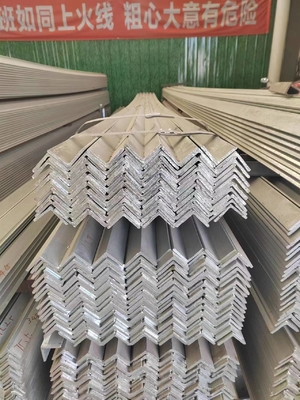 Tolerancia ± 1% GB Estándar A36 SS400 Q195 Q235 Barras de acero para vigas de construcción