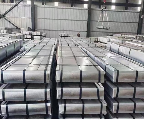 Oferta especial en Z61-Z90 recubrimiento acero de techo galvanizado corrugado para ancho de 470 mm