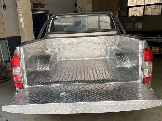 Placa de acero de modificación de automóviles personalizada con tolerancia ± 1% y diseño personalizado