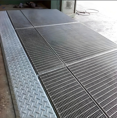 Rejas de barras de suelo de acero galvanizado de plata con certificación ISO9001