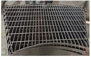 Rejas de aluminio para plataforma de pasarela de campo de minas de acero galvanizado certificado ISO9001