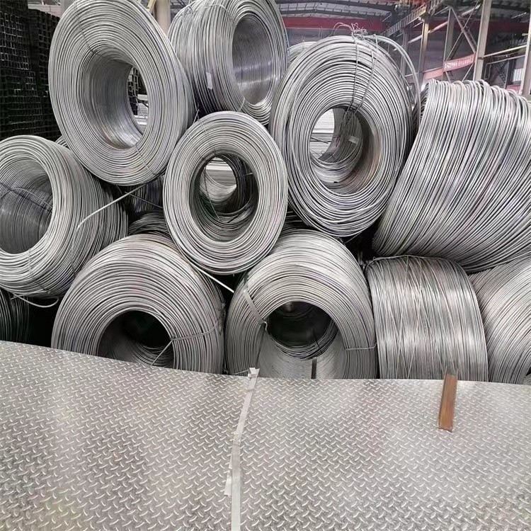 Servicio de soldadura y tolerancia ± 1% para alambre galvanizado de bobina de 6 mm-12 mm